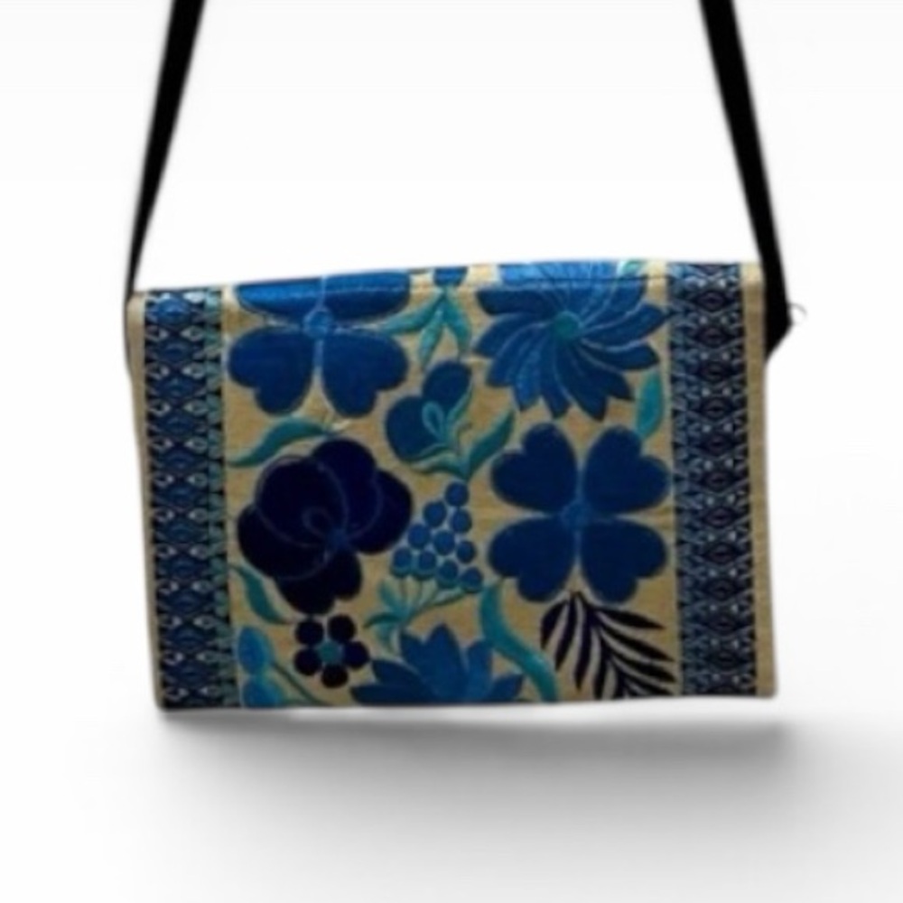 Handmade Embroidered Crossbody Purse – Yucatán Mexico – New - Picture 2 of 3